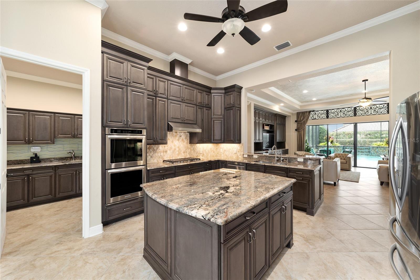 Listing photo id 18 for 1902 Quail Meadow Court
