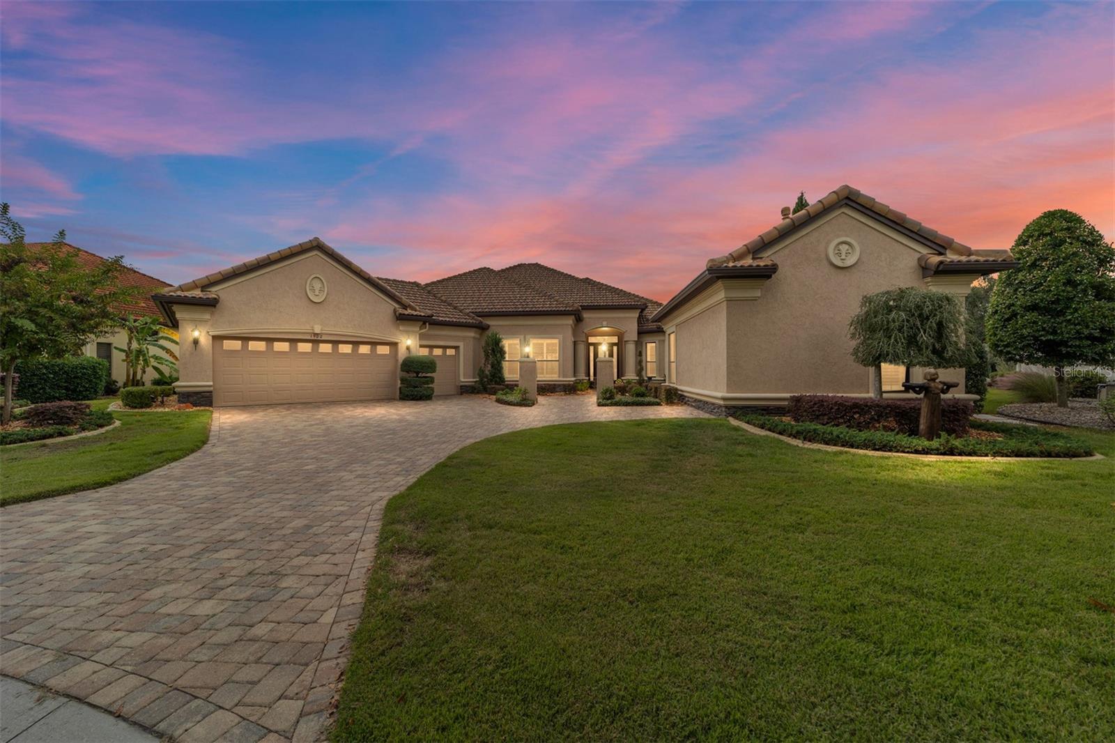 Listing photo id 1 for 1902 Quail Meadow Court