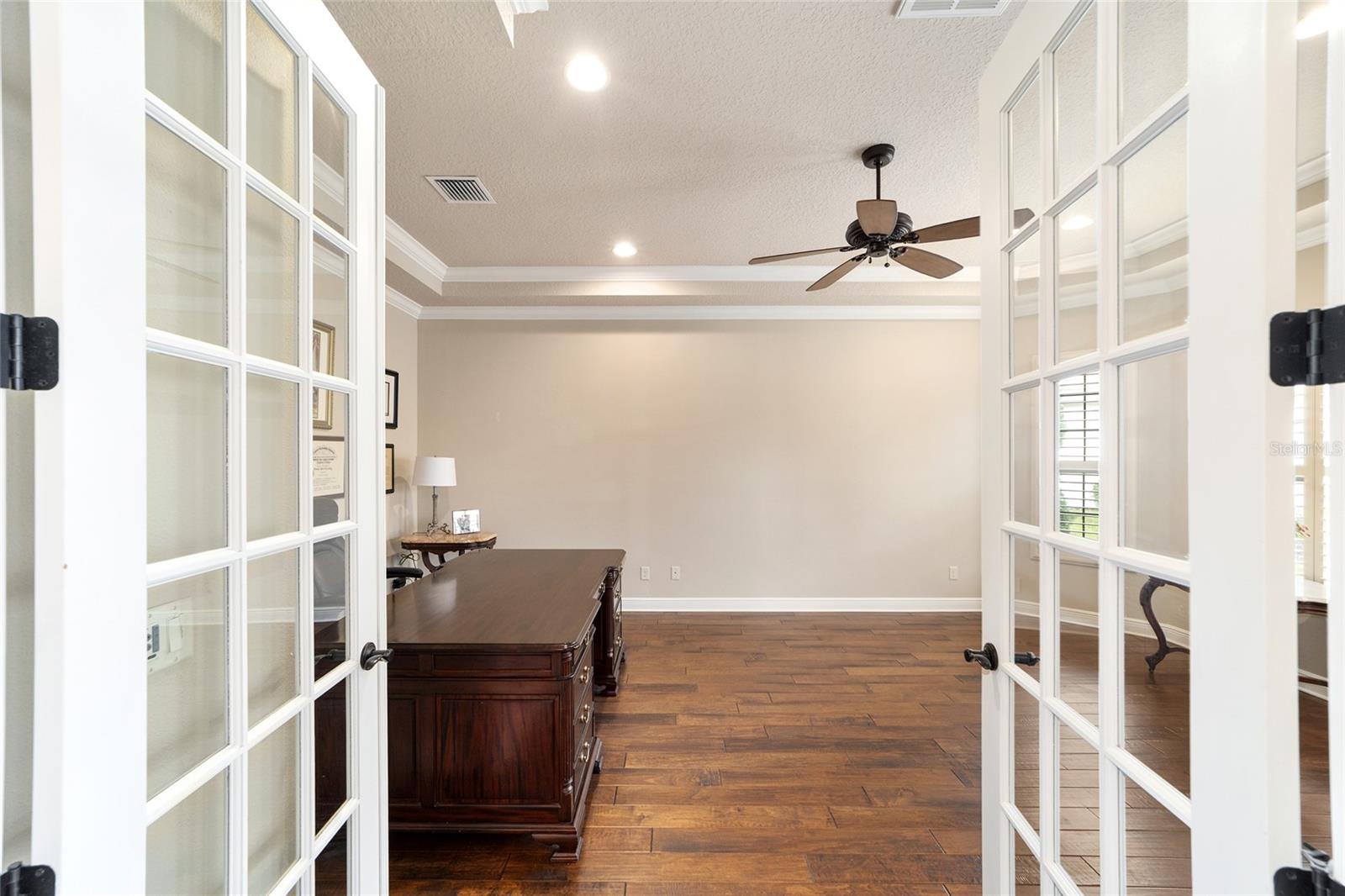 Listing photo id 38 for 1902 Quail Meadow Court