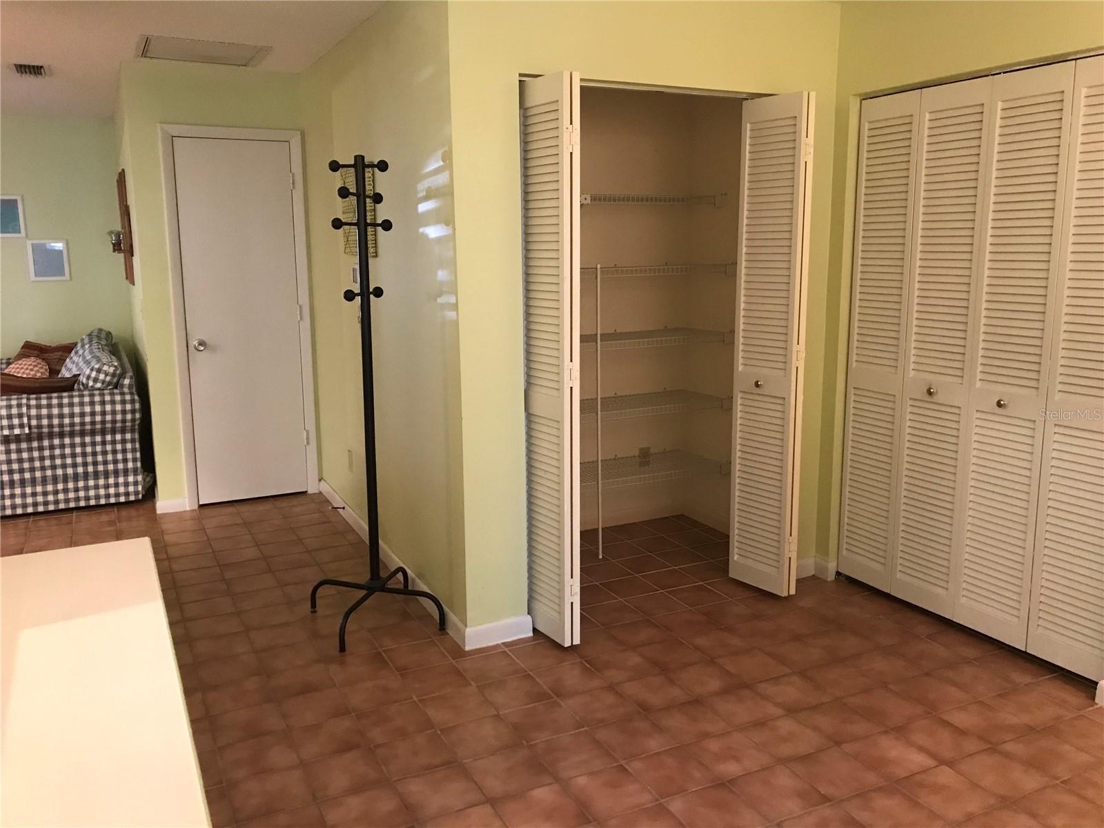 Image 5 of 24 For 9257 82nd Terrace H