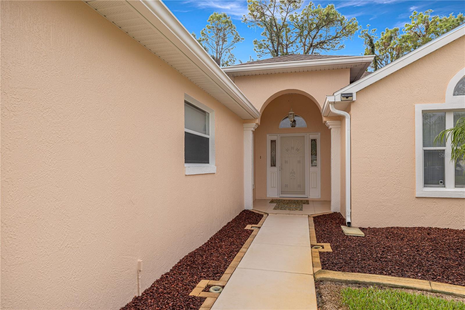 Image 2 of 14 For 11298 73rd Circle