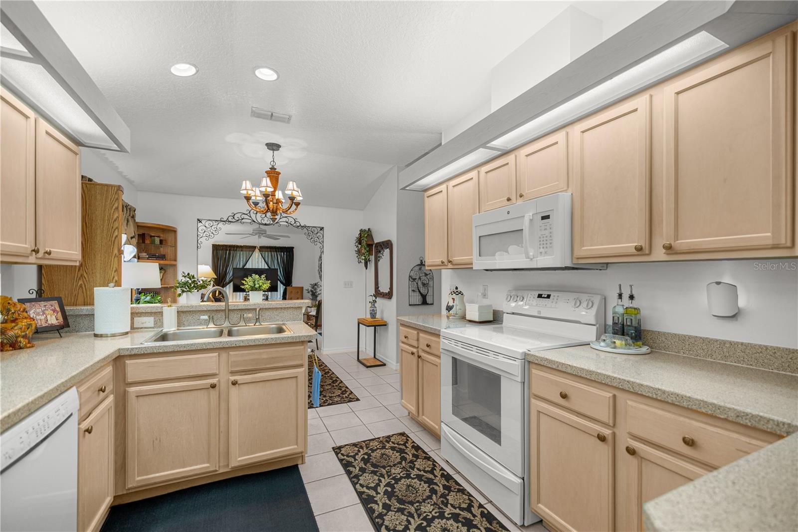 Image 5 of 14 For 11298 73rd Circle