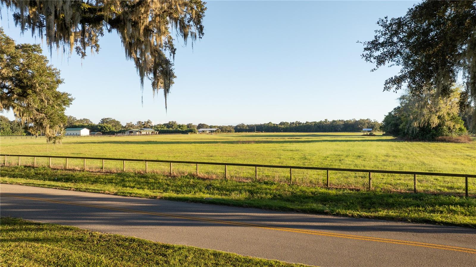 Image 6 of 13 For 00 183rd Terrace