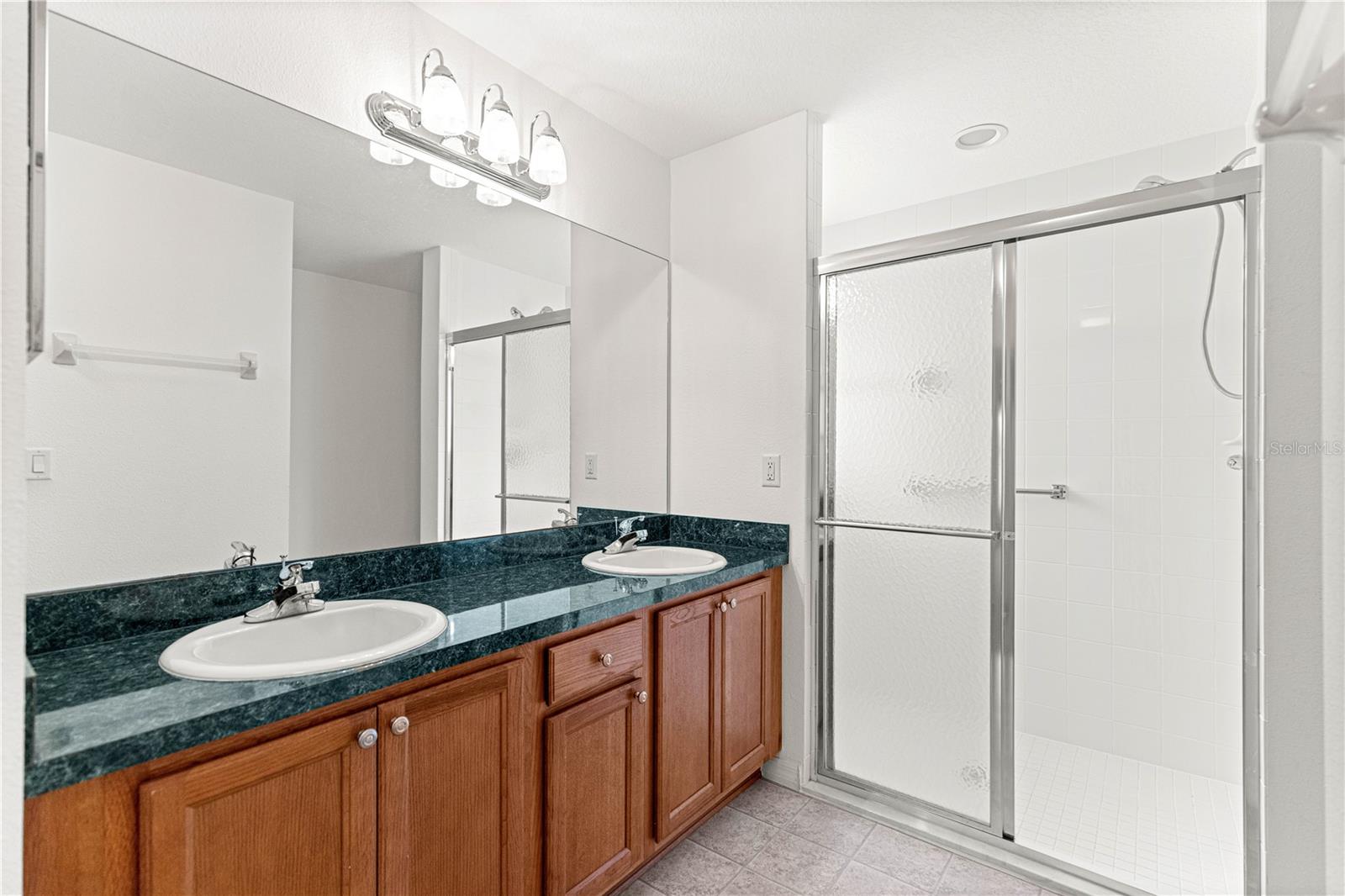 Image 19 of 40 For 9119 99th Court Road