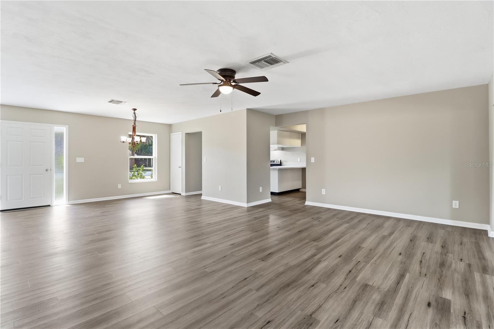 Image 10 of 34 For 2305 Nautilus Drive