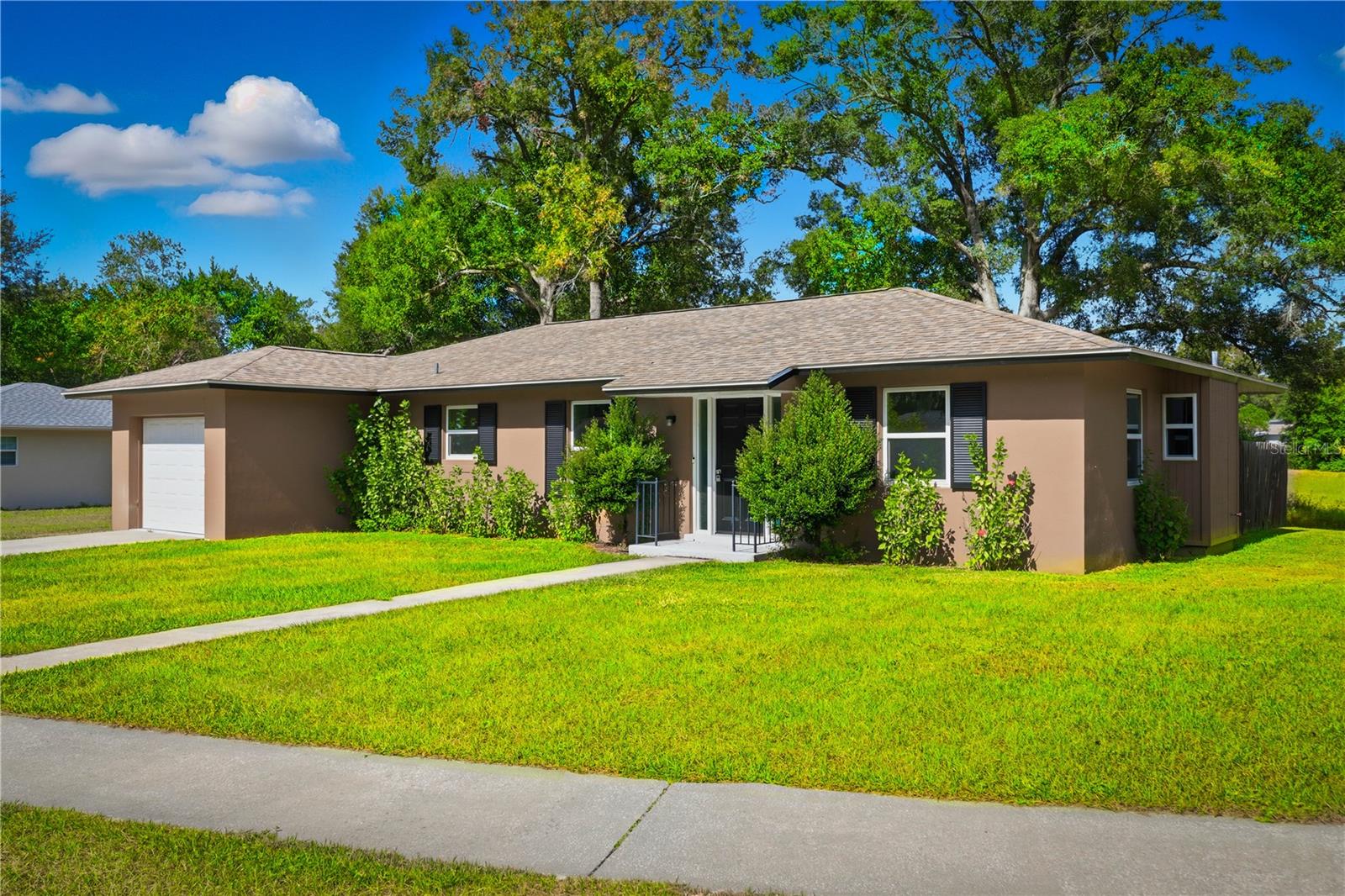 Image 4 of 34 For 2305 Nautilus Drive