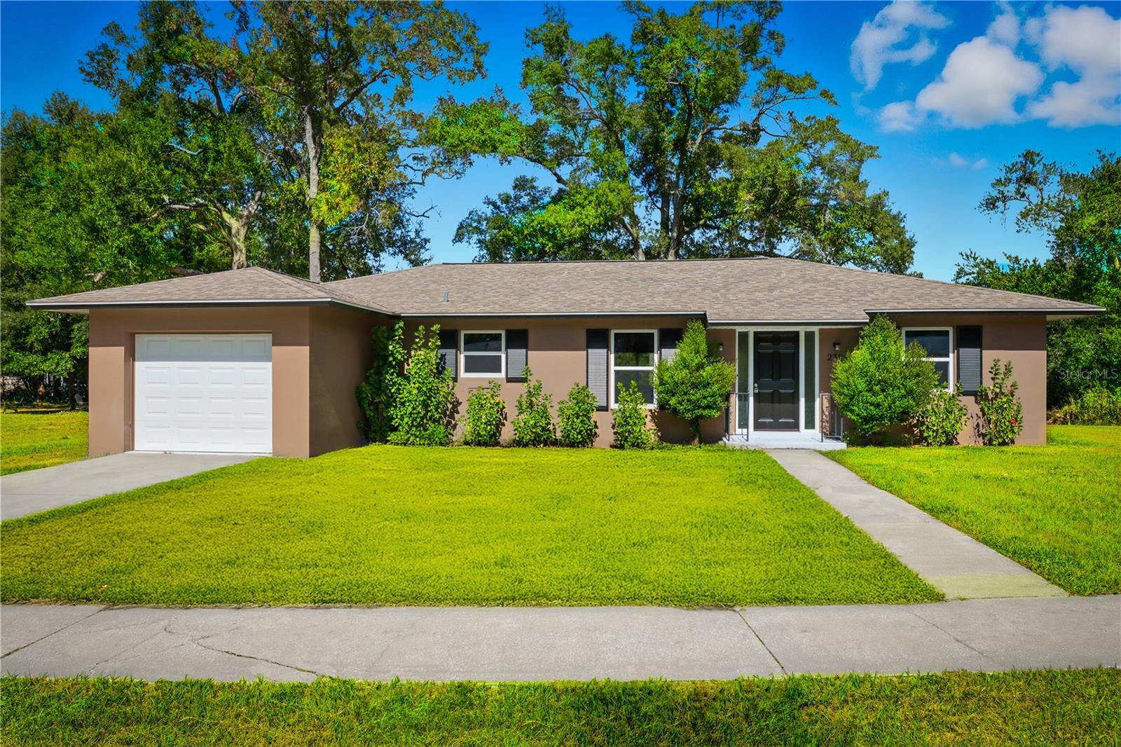 Image 5 of 34 For 2305 Nautilus Drive