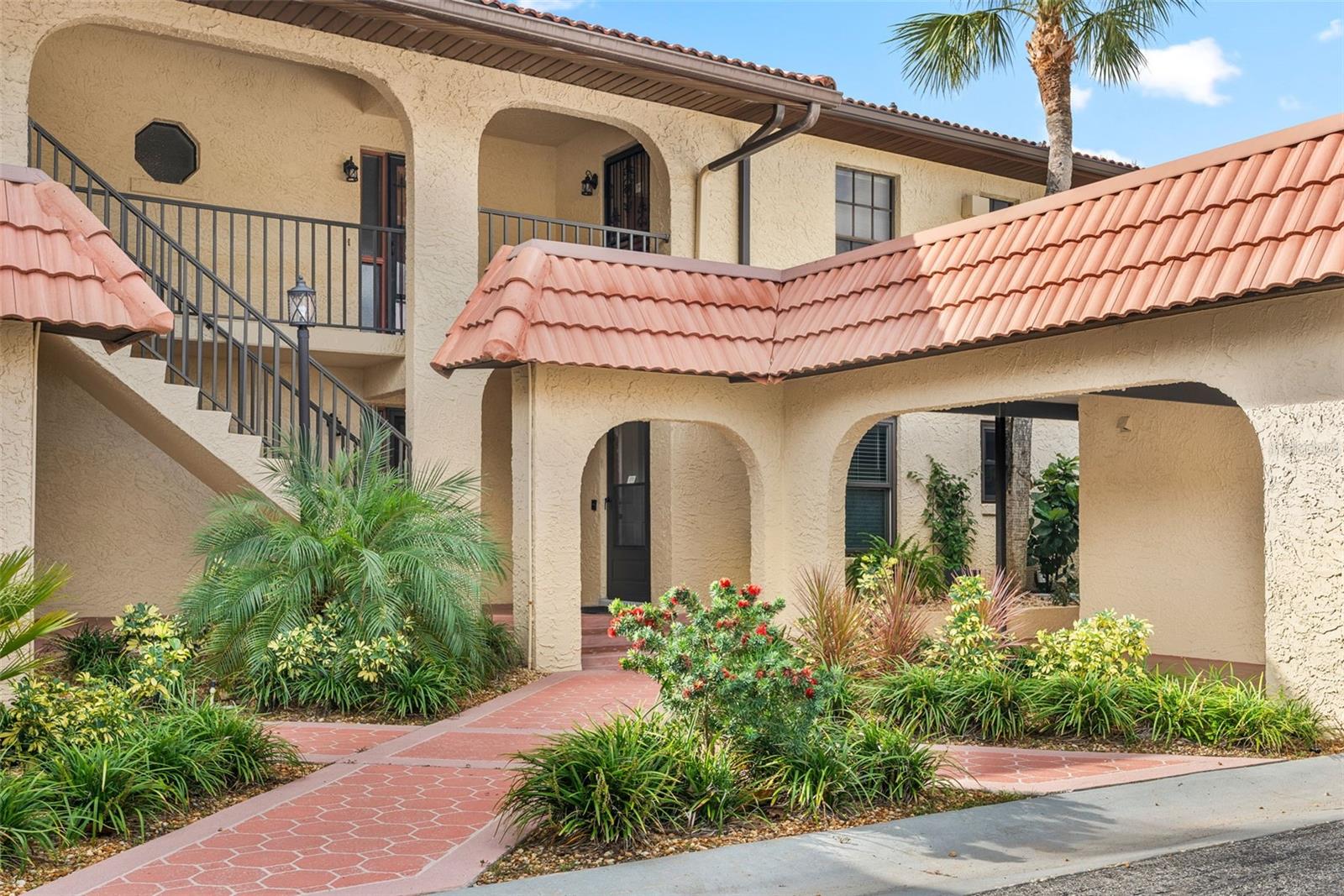 Image 2 of 60 For 371 14th Place