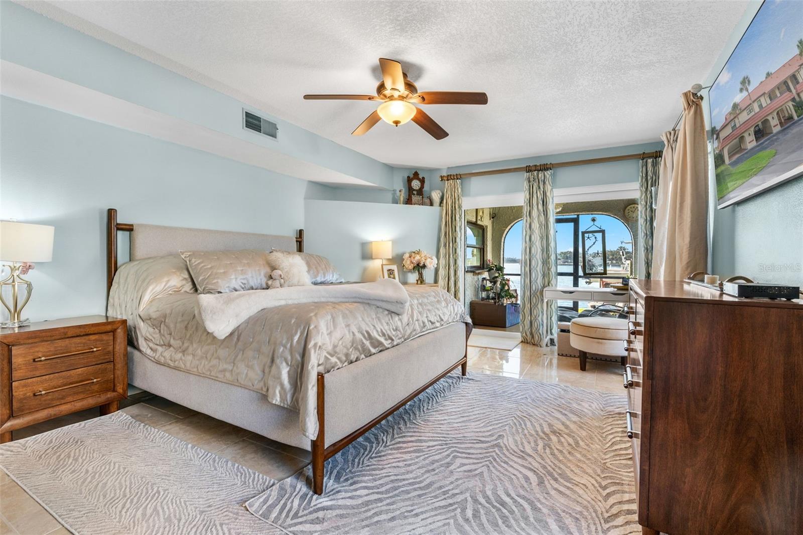 Image 21 of 60 For 371 14th Place