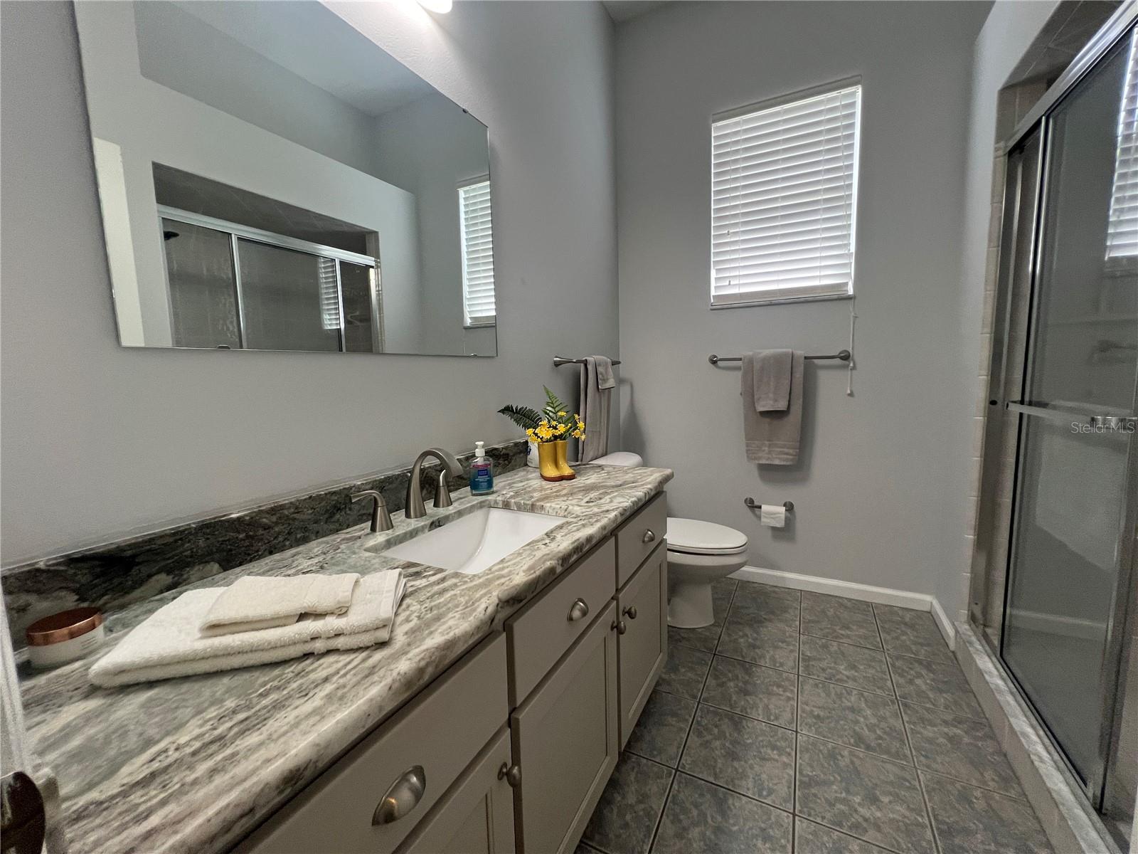 Image 43 of 68 For 2515 53rd Avenue Road