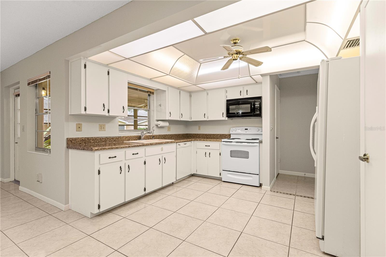 Image 18 of 29 For 8665 94th Street C