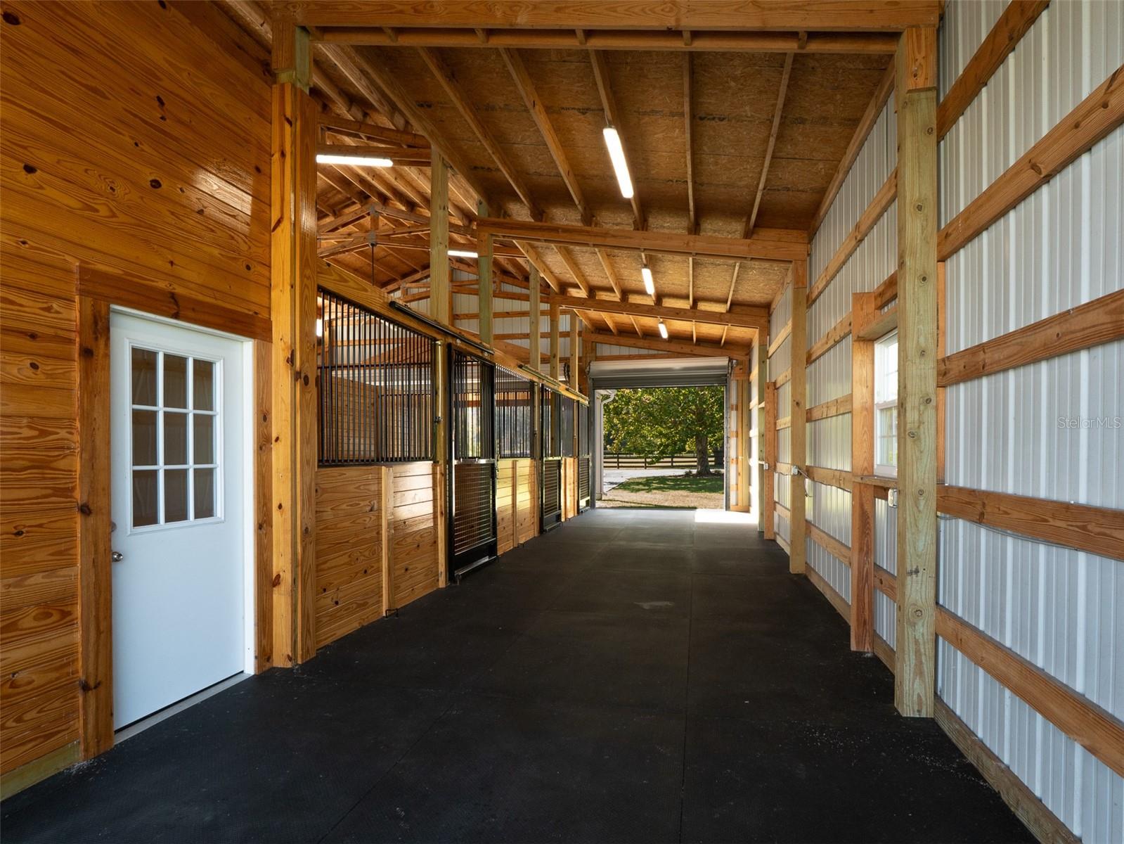 Image 25 of 31 For 15921 Highway 464b