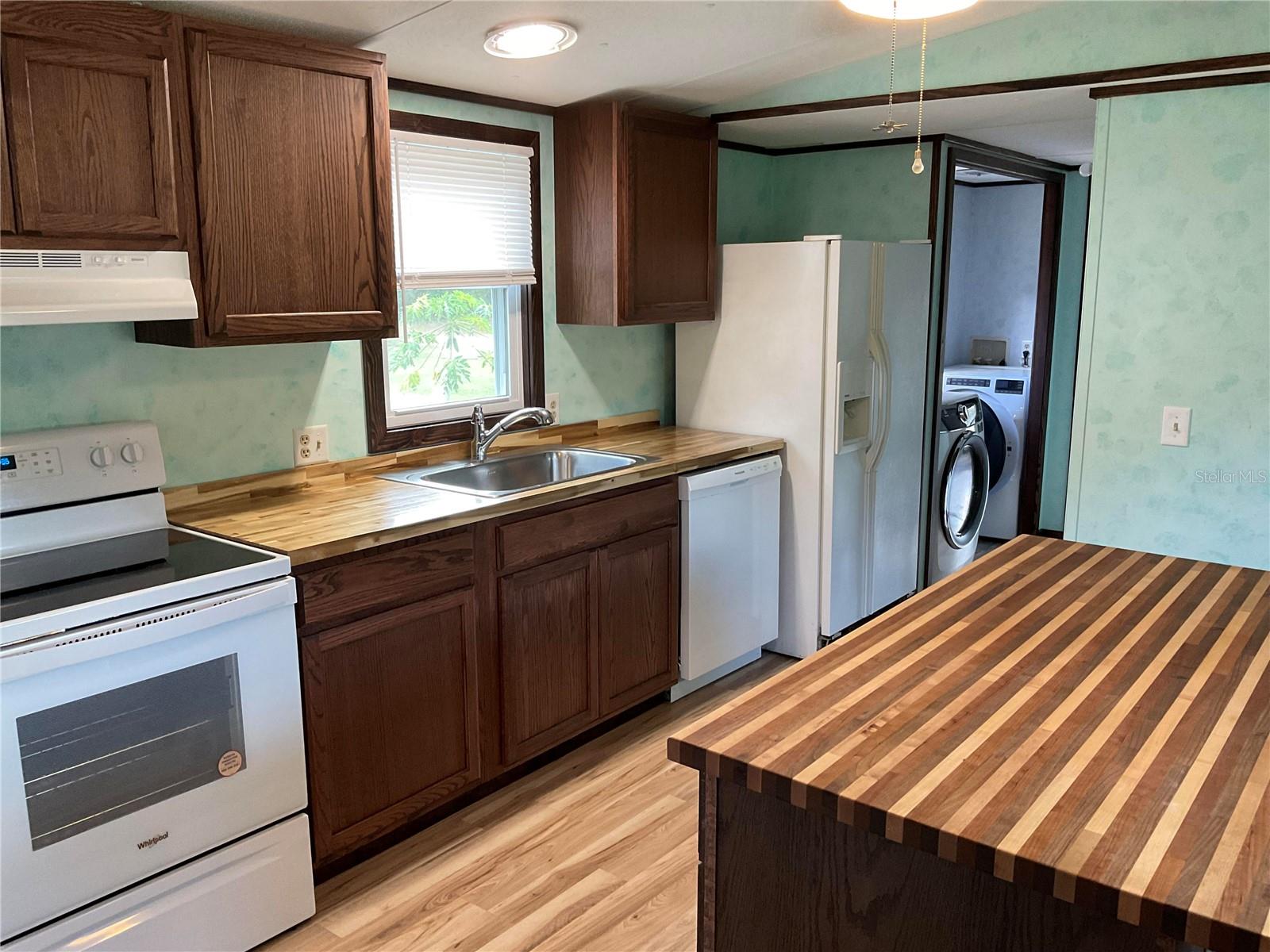 Image 6 of 19 For 18057 20th Place