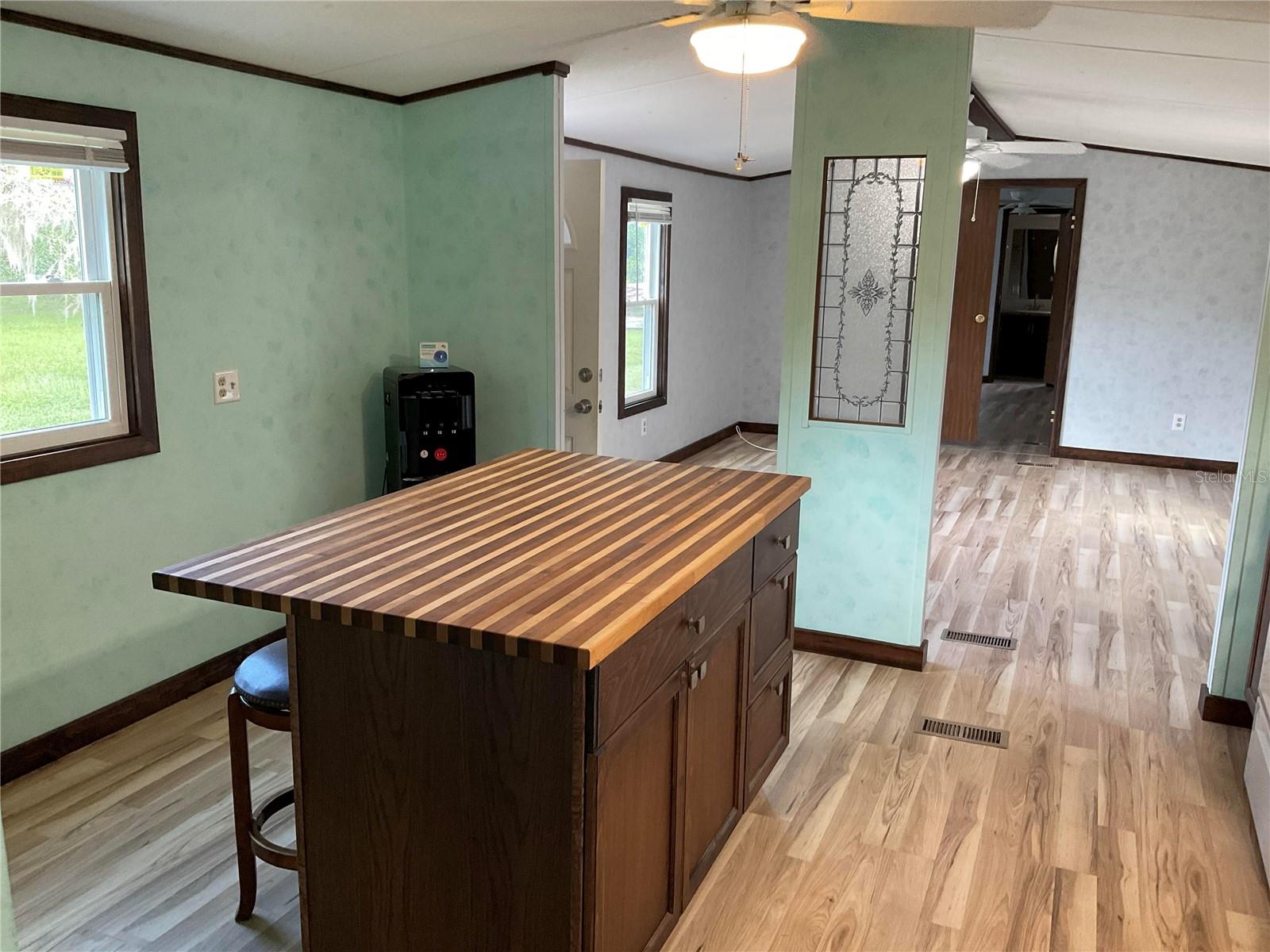 Image 7 of 19 For 18057 20th Place