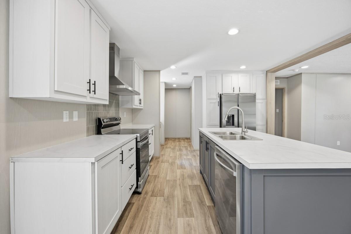 Image 10 of 41 For 1349 109th Avenue