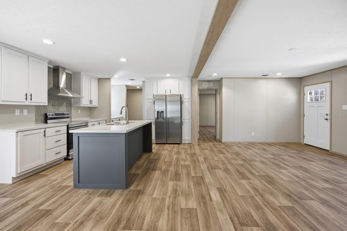 Image 11 of 41 For 1349 109th Avenue