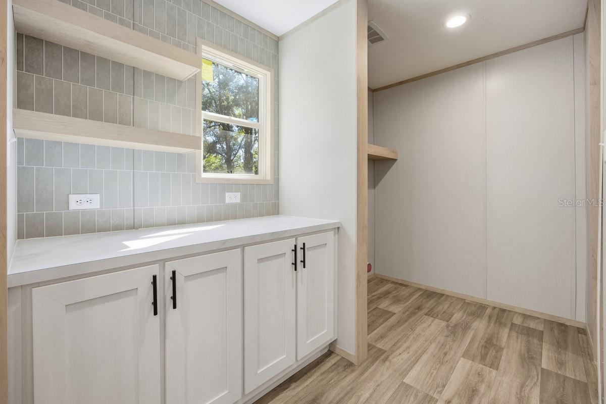 Image 16 of 41 For 1349 109th Avenue