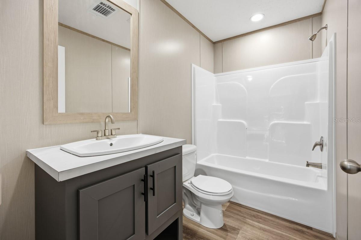 Image 21 of 41 For 1349 109th Avenue