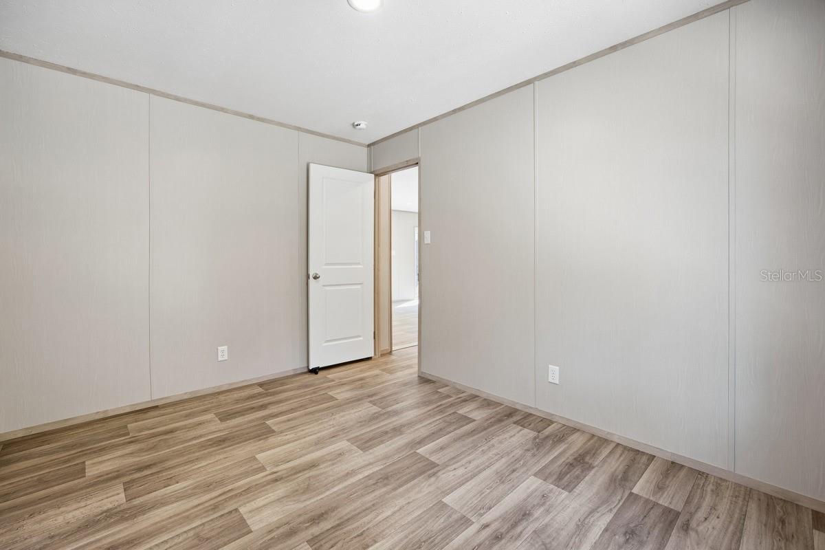 Image 23 of 41 For 1349 109th Avenue