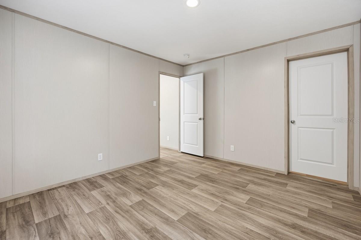 Image 25 of 41 For 1349 109th Avenue