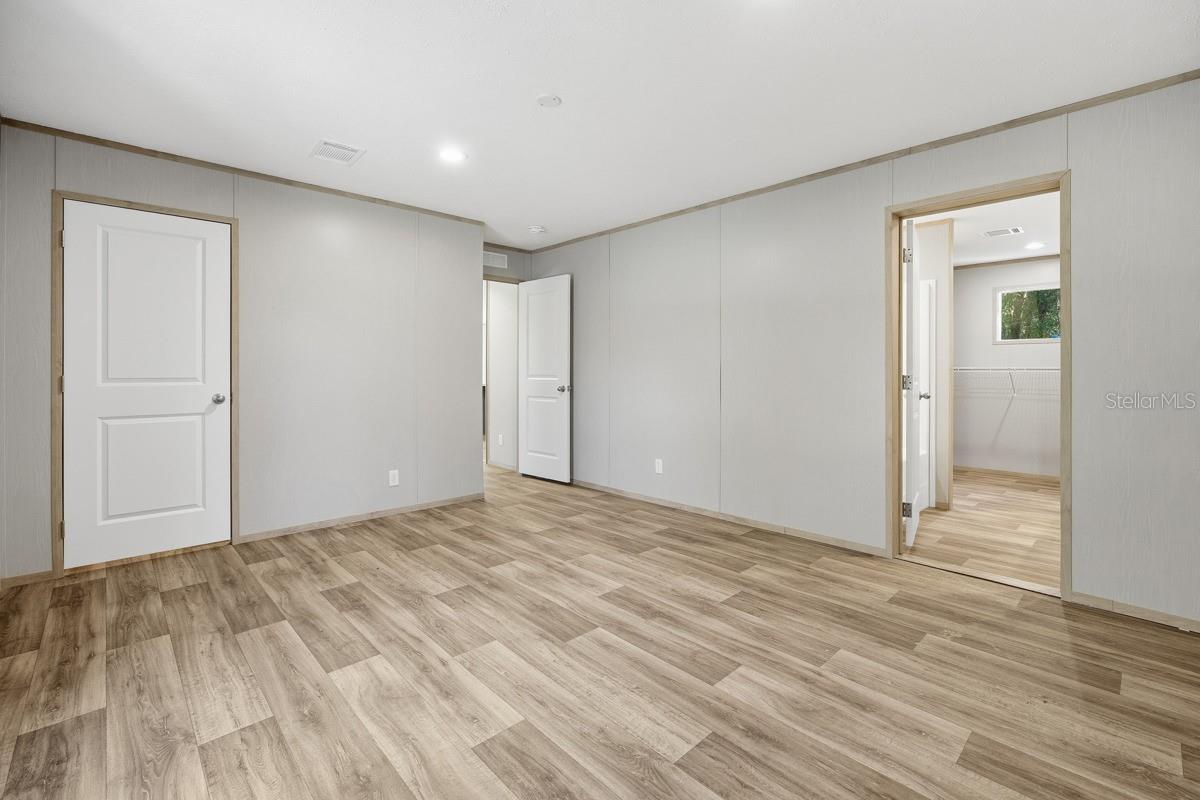 Image 27 of 41 For 1349 109th Avenue