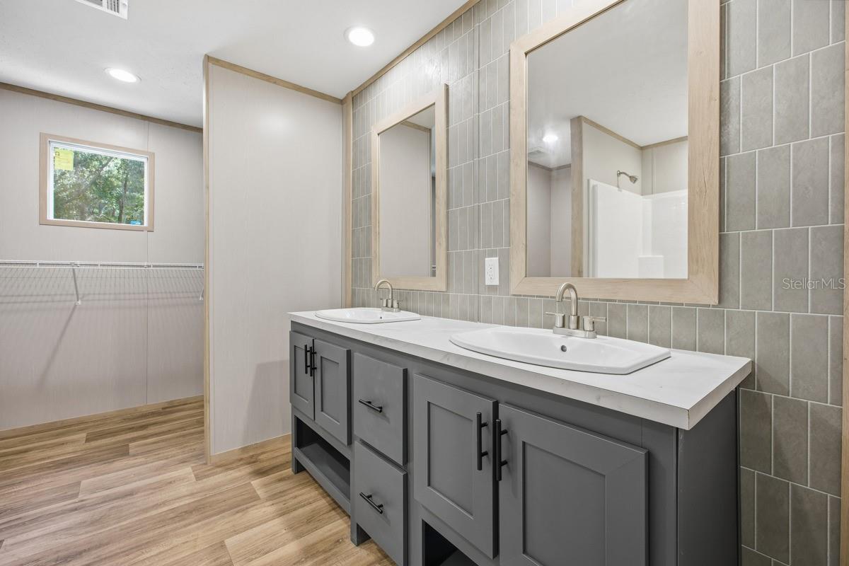 Image 29 of 41 For 1349 109th Avenue