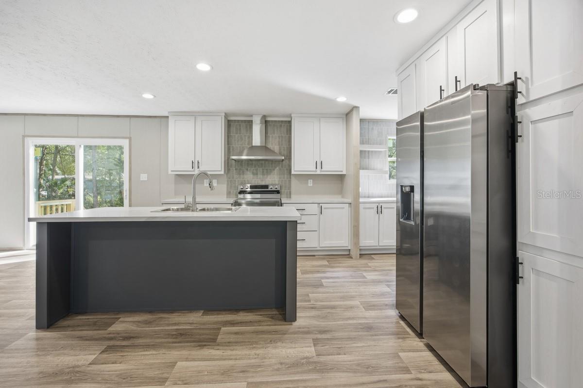 Image 9 of 41 For 1349 109th Avenue