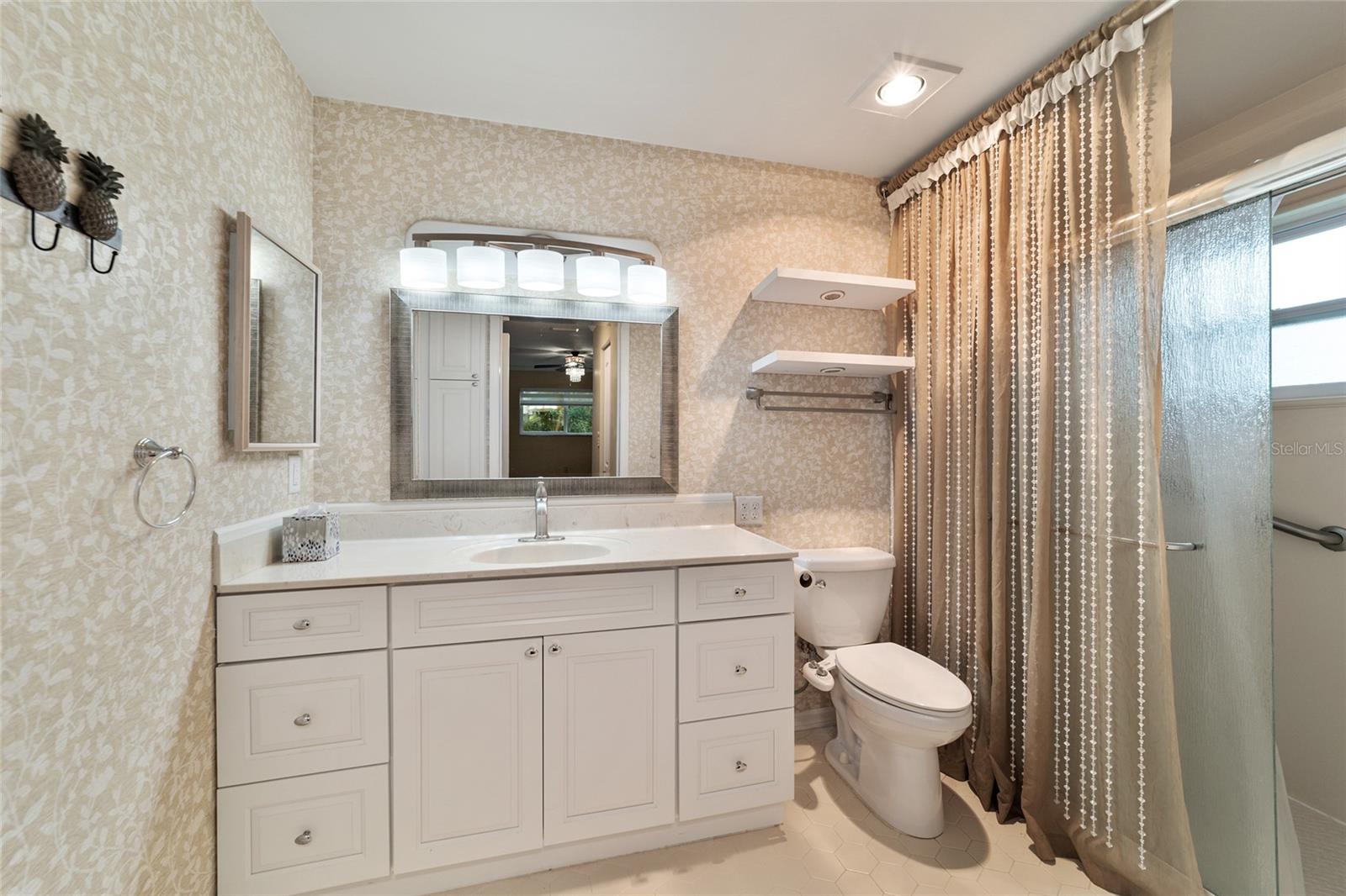 Image 15 of 30 For 9068 82nd Terrace A