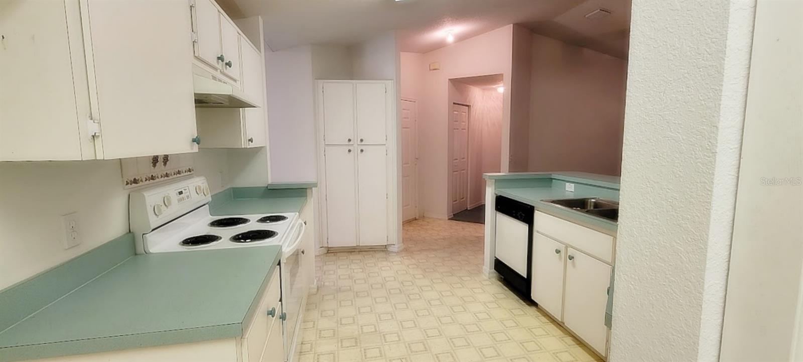 Image 12 of 28 For 19156 101st Street