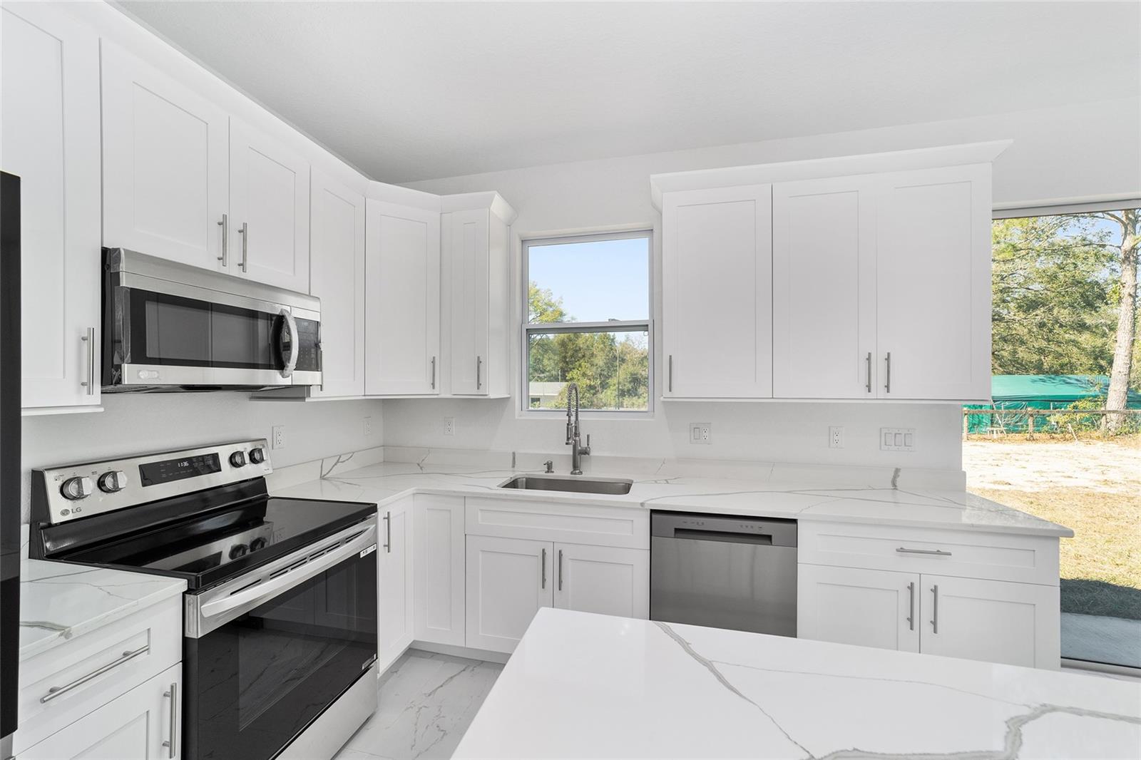 Image 11 of 28 For 14740 105th Avenue
