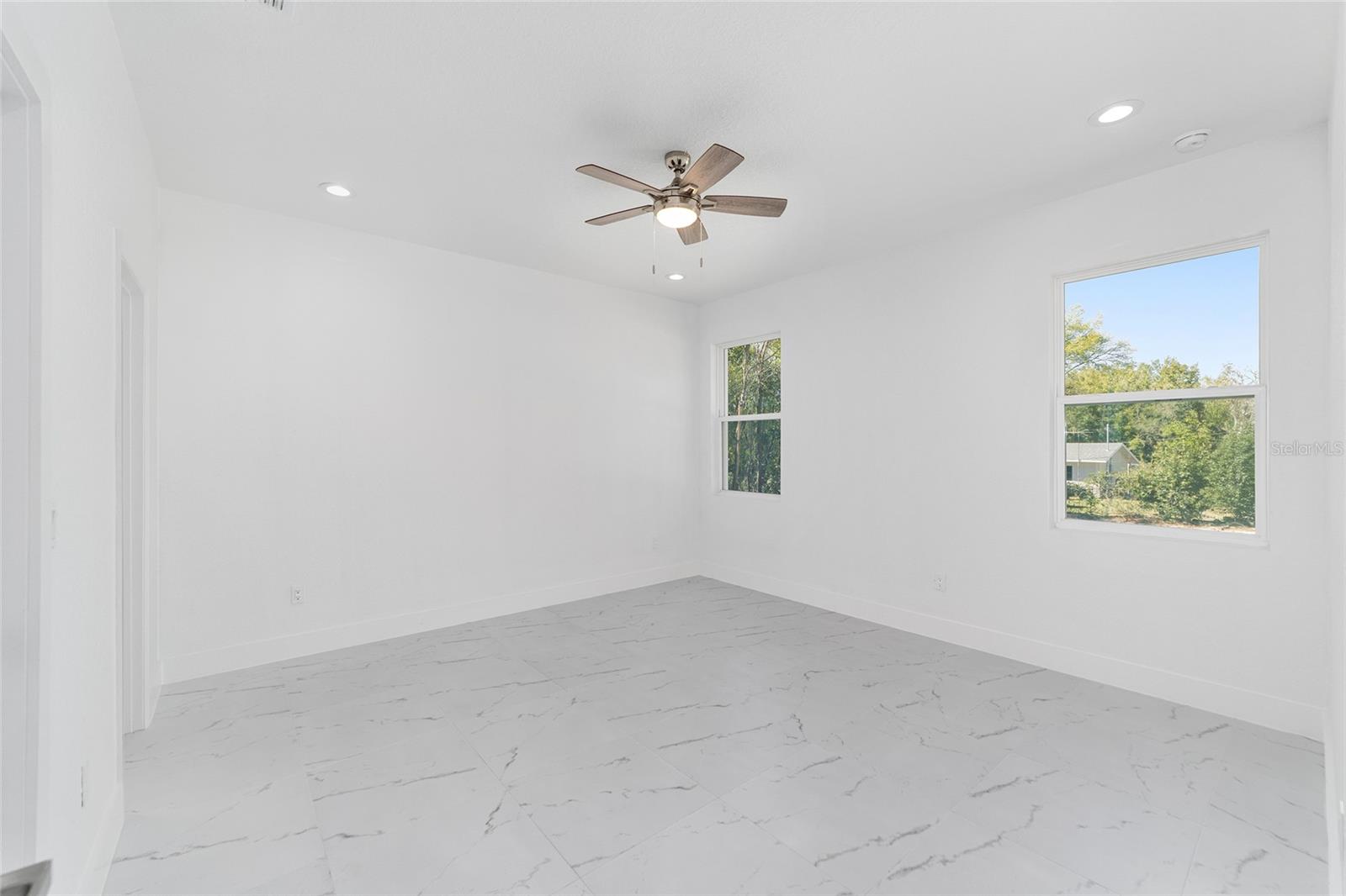 Image 16 of 28 For 14740 105th Avenue