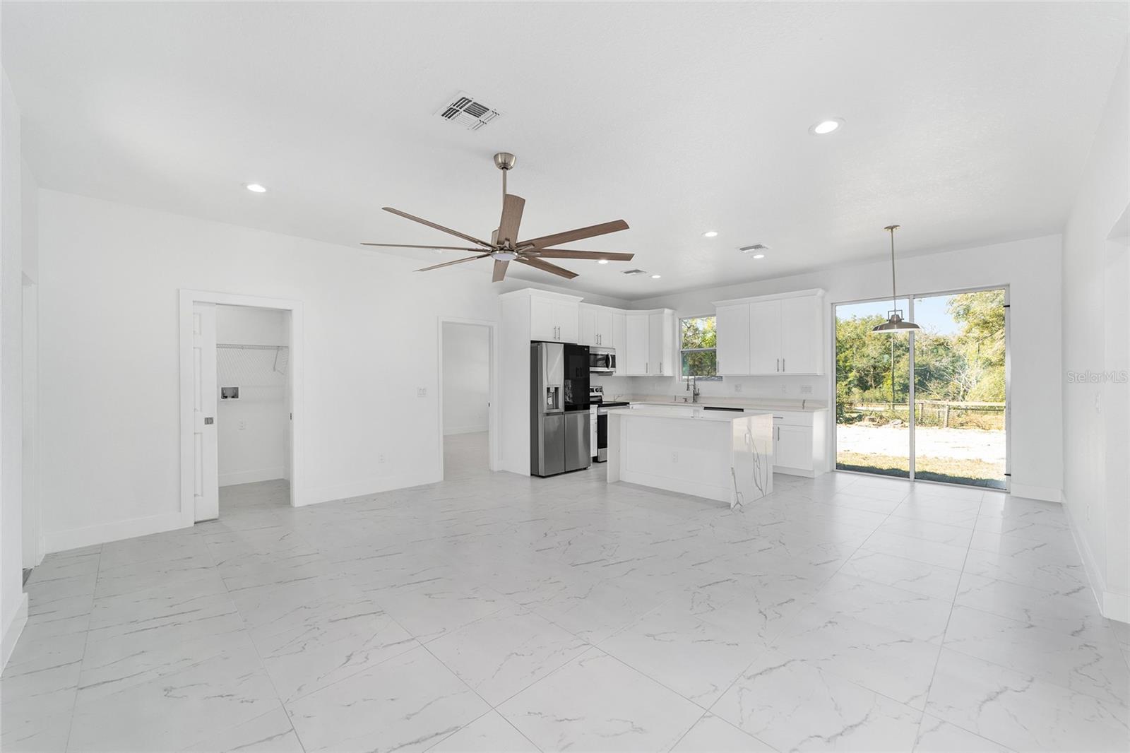 Image 6 of 28 For 14740 105th Avenue