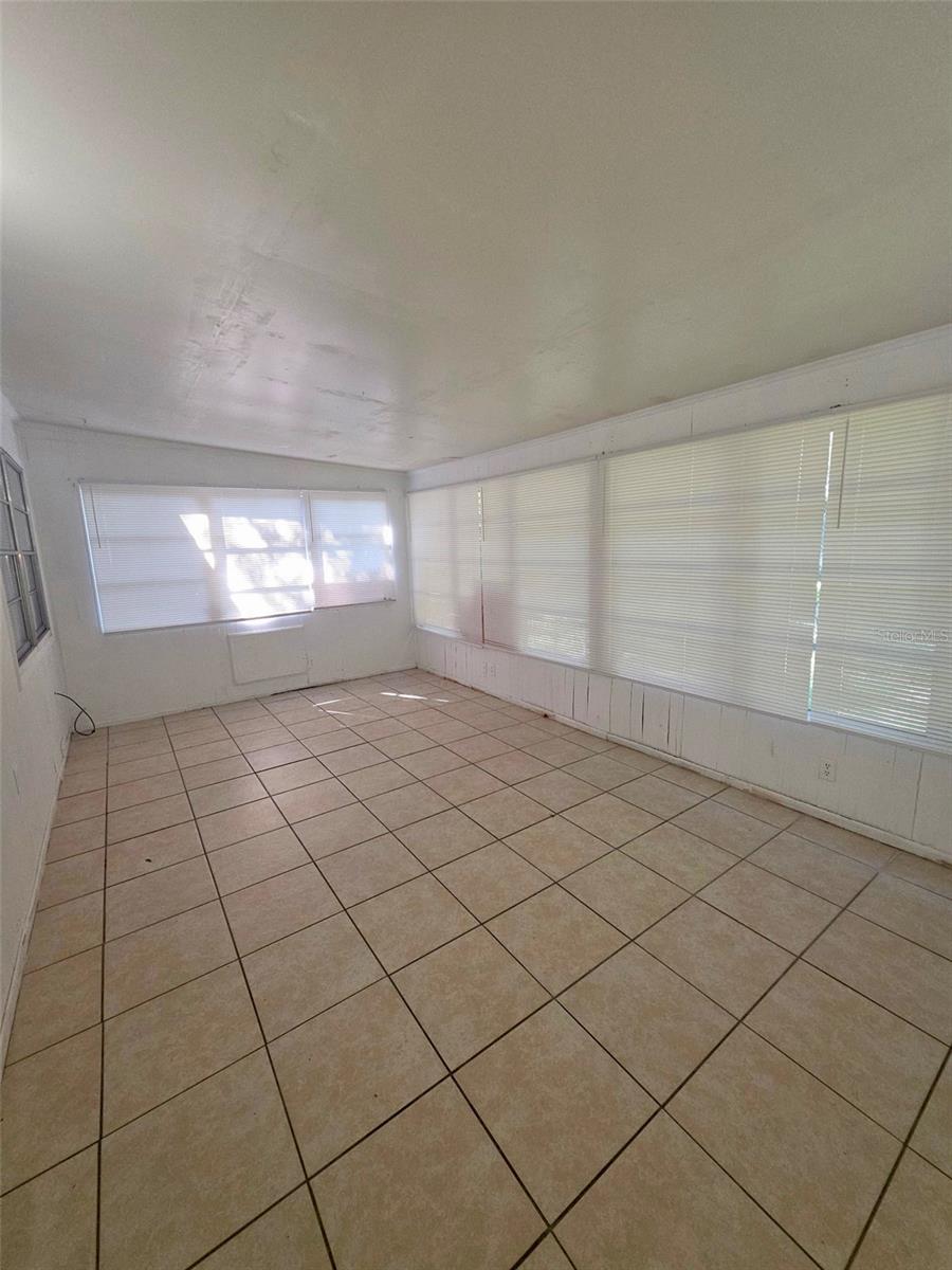 Image 5 of 14 For 14700 34th Terrace Road