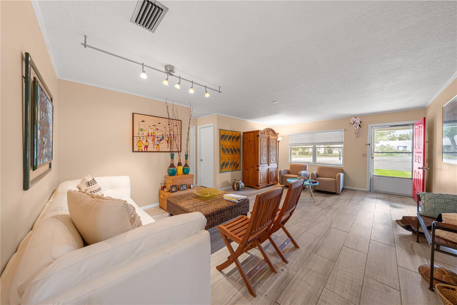 Image 7 of 19 For 8625 94th Lane G