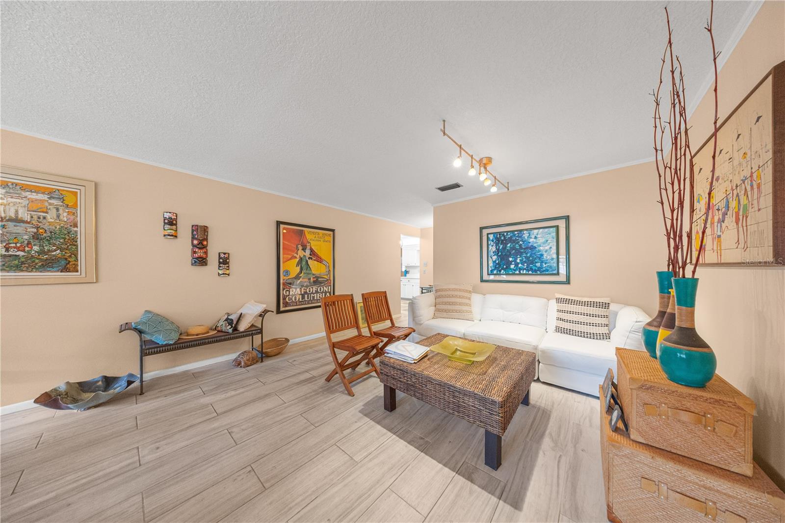 Image 8 of 19 For 8625 94th Lane G