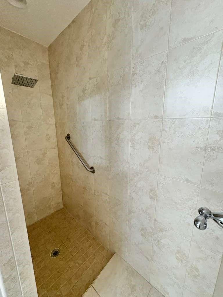 Image 24 of 40 For 3131 Hercules Road