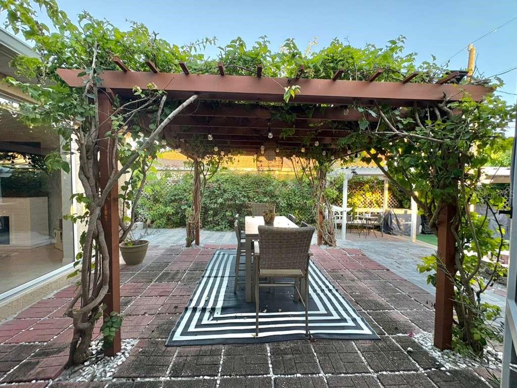 Image 33 of 40 For 3131 Hercules Road