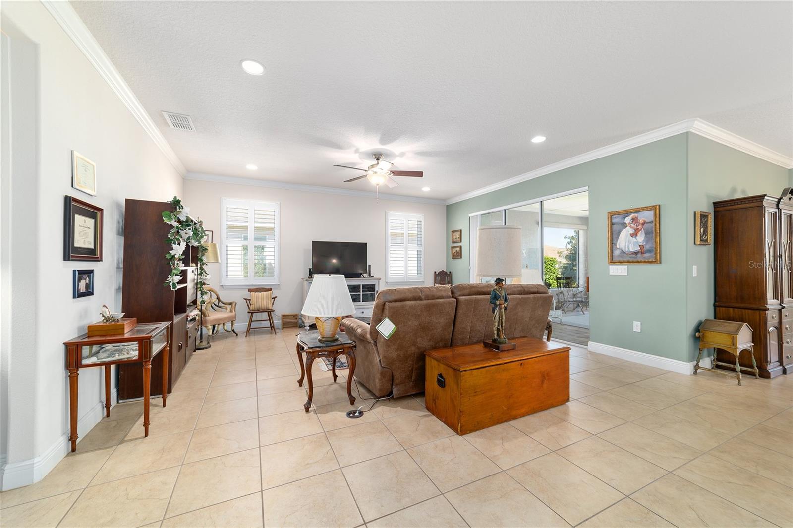 Image 15 of 75 For 8674 94th Circle