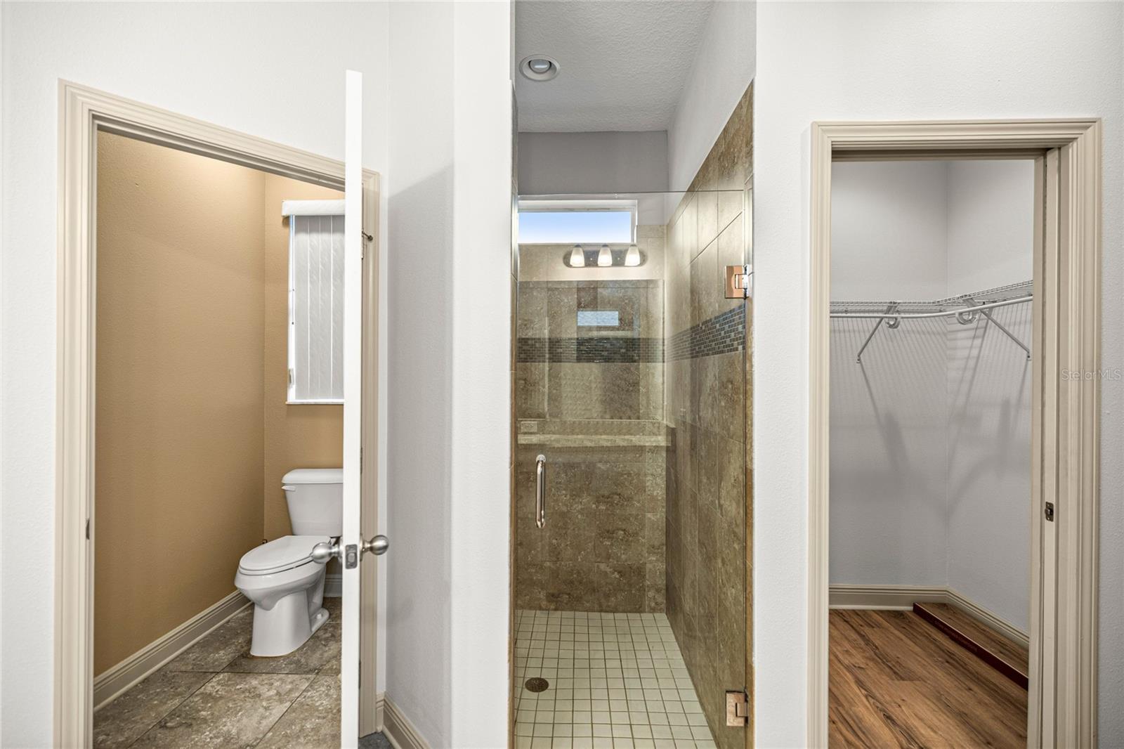 Image 15 of 41 For 2383 Brentwood Circle