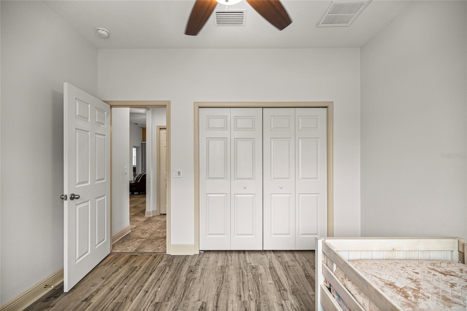 Image 17 of 41 For 2383 Brentwood Circle