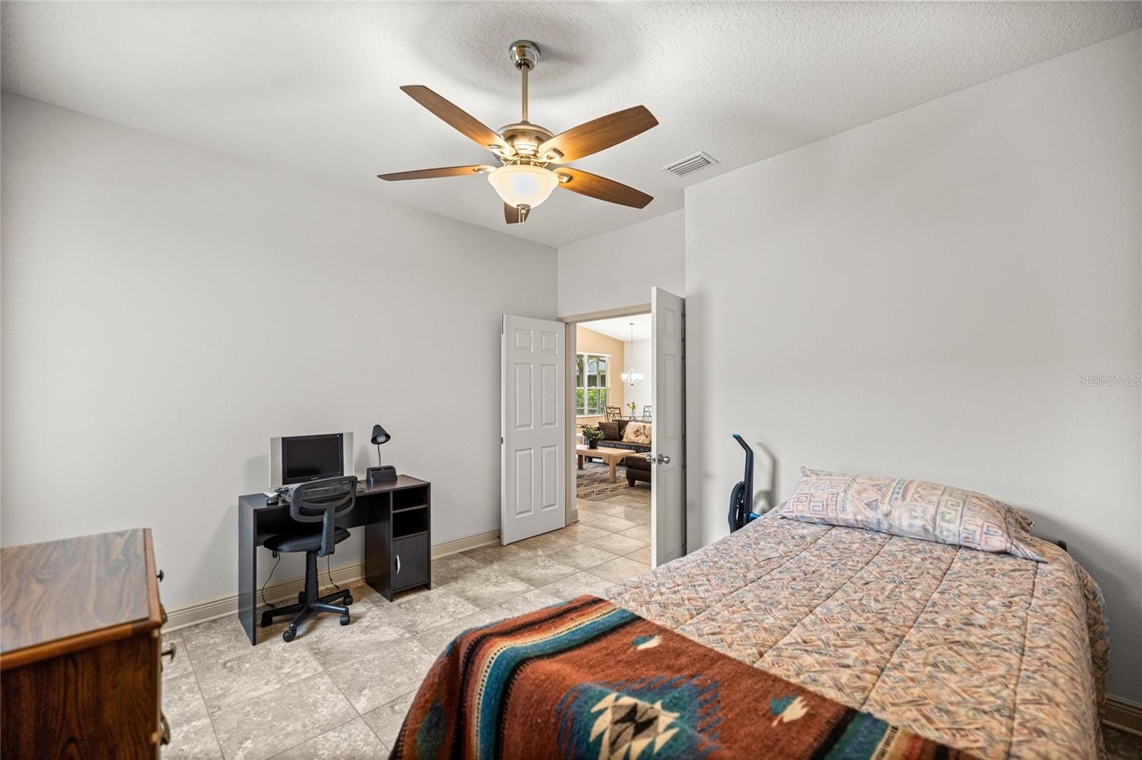 Image 20 of 41 For 2383 Brentwood Circle