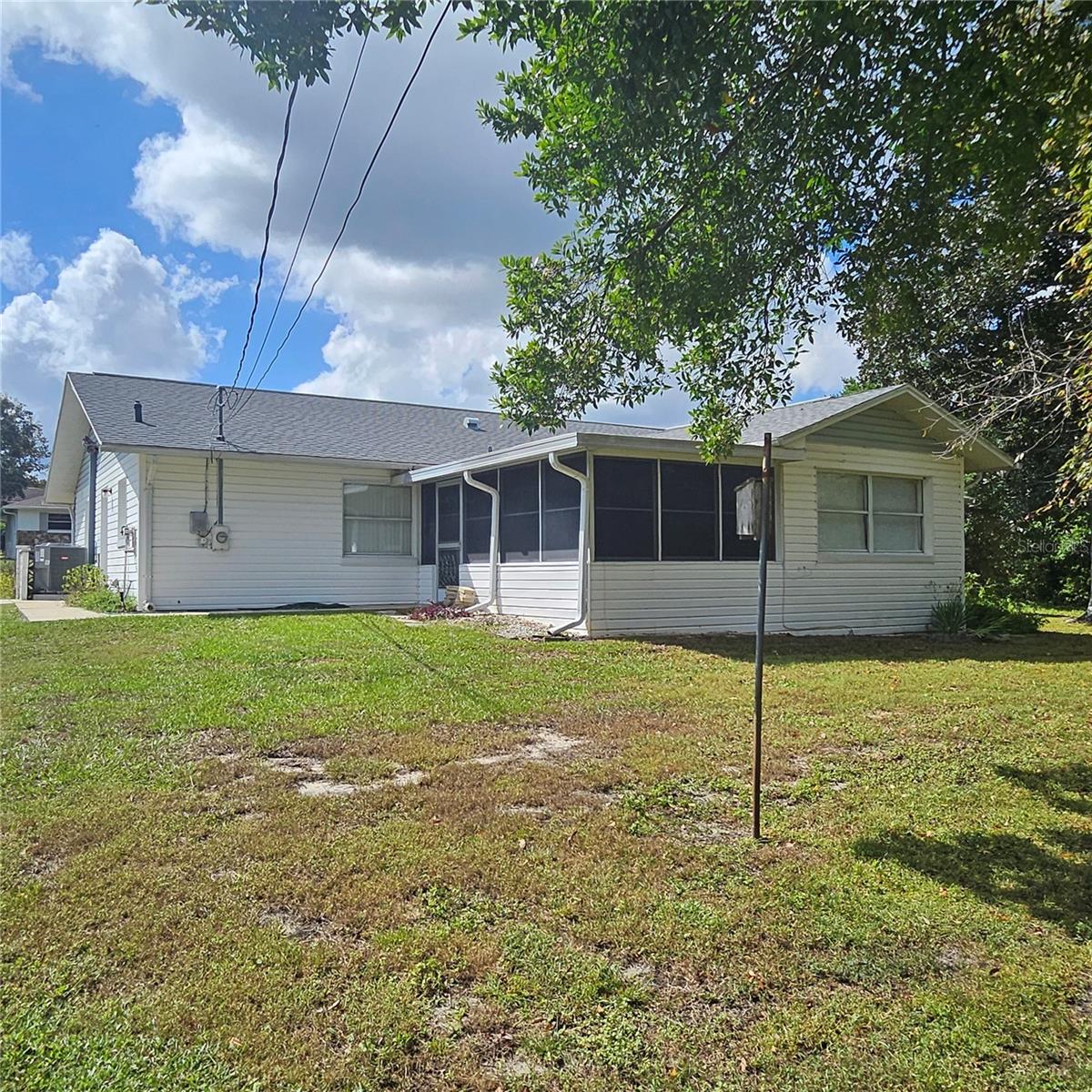 Image 12 of 61 For 879 Beakrush Lane