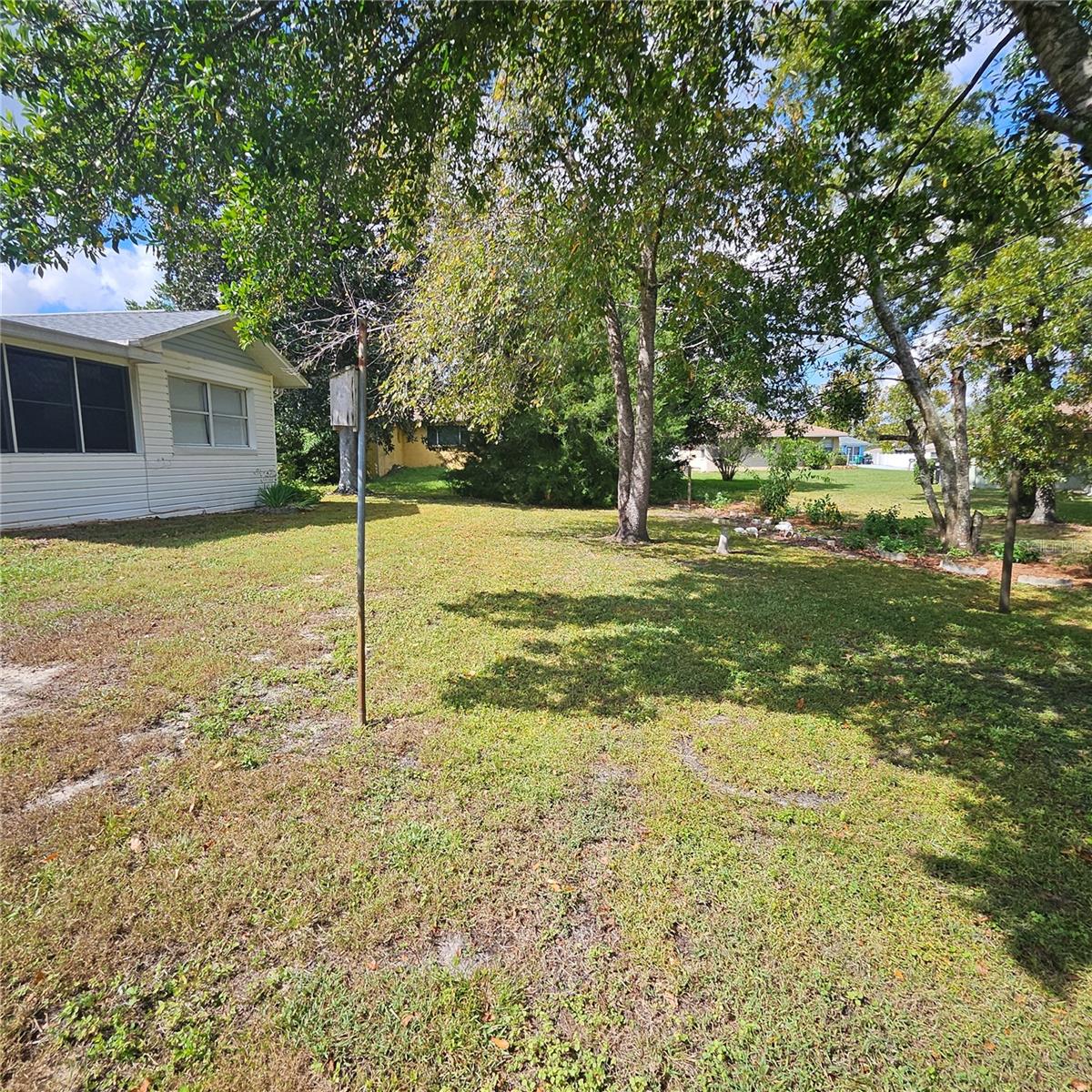 Image 14 of 61 For 879 Beakrush Lane