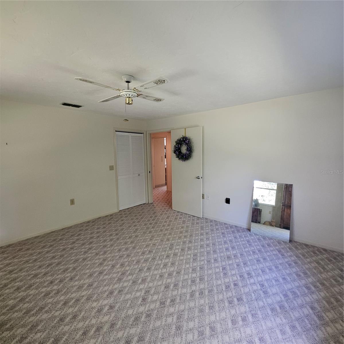 Image 23 of 61 For 879 Beakrush Lane