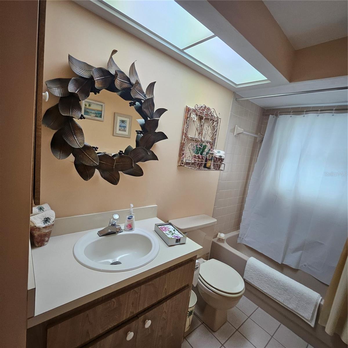 Image 38 of 61 For 879 Beakrush Lane