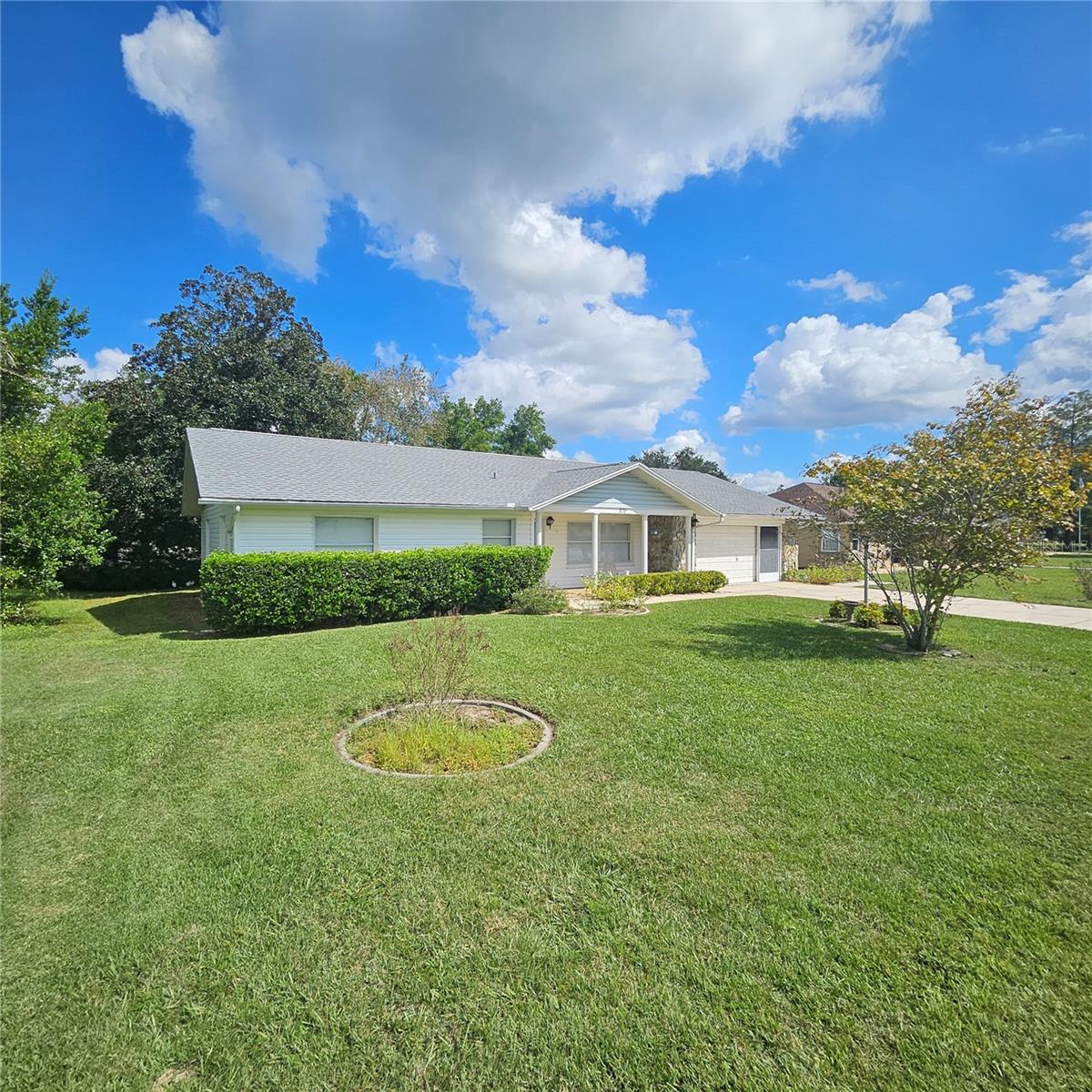 Image 4 of 61 For 879 Beakrush Lane