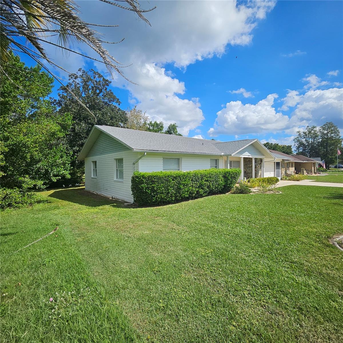 Image 6 of 61 For 879 Beakrush Lane