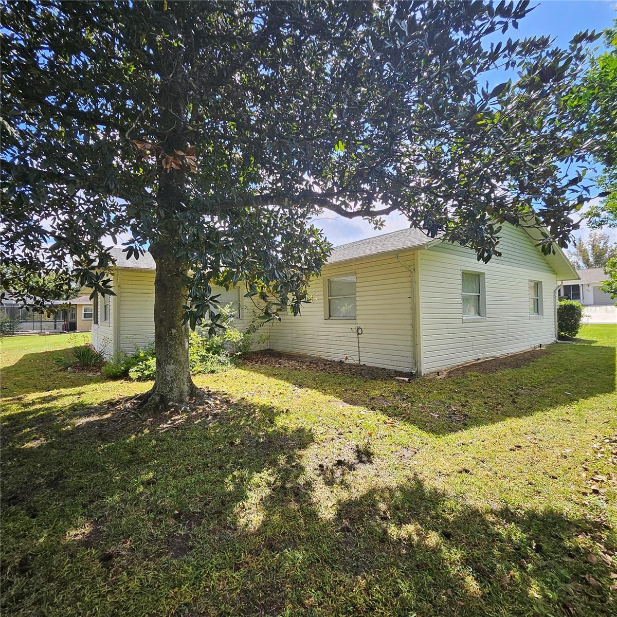 Image 7 of 61 For 879 Beakrush Lane