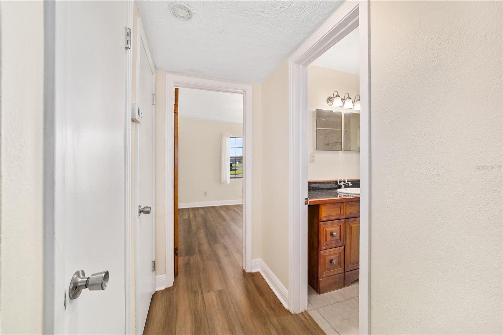 Image 37 of 50 For 5201 Jasmine Lane