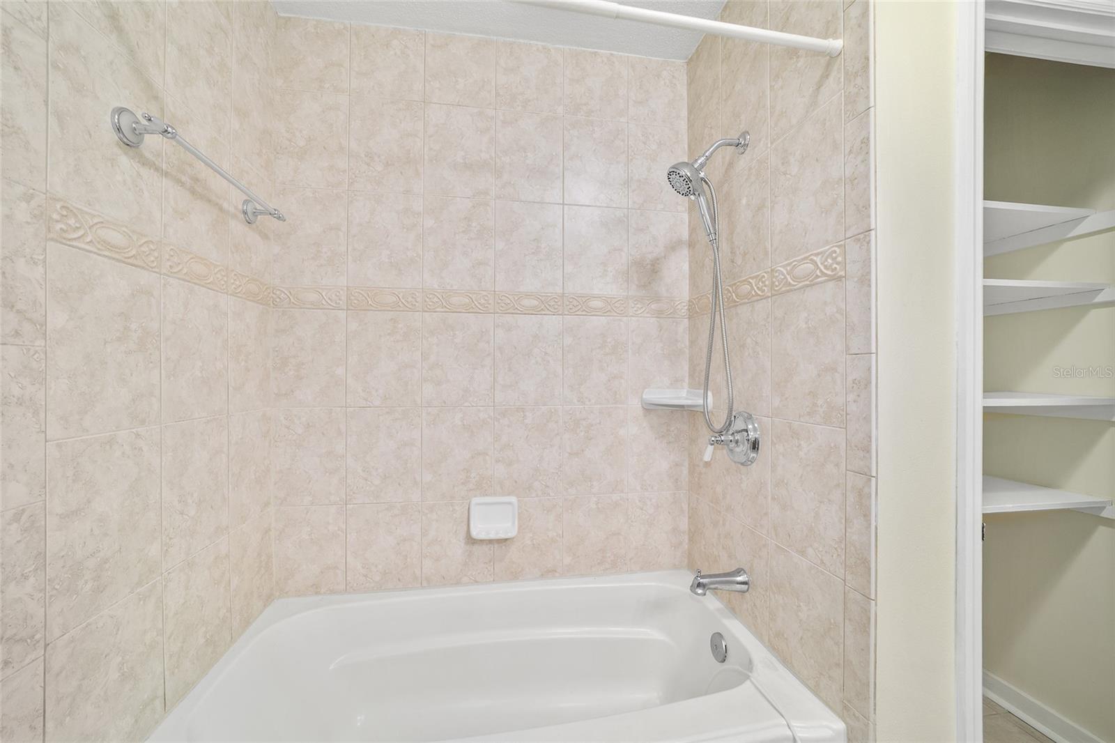 Image 42 of 50 For 5201 Jasmine Lane